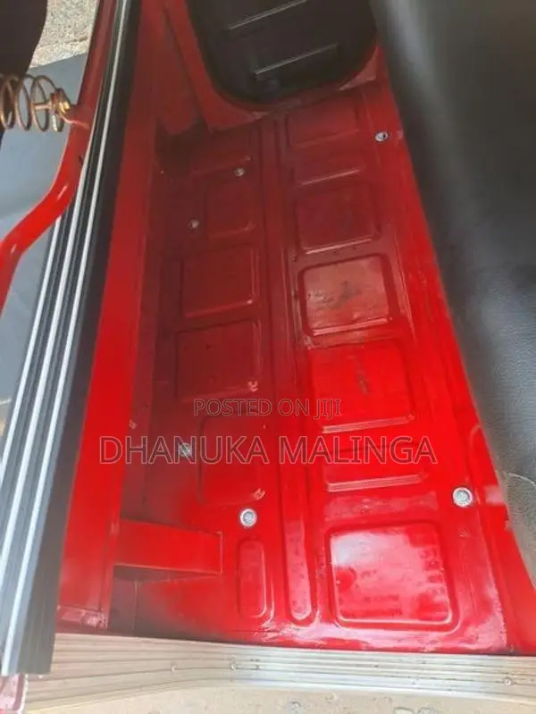 Bajaj RE 2006