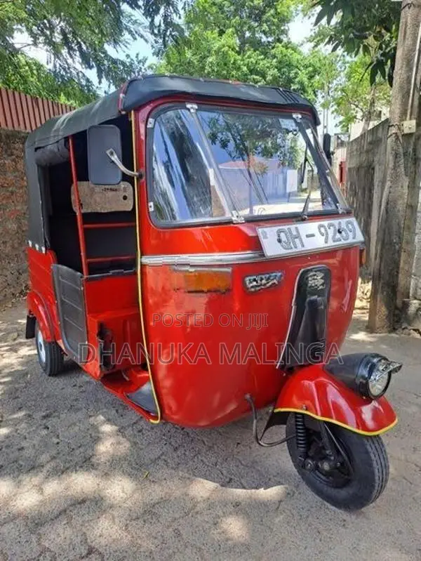 Bajaj RE 2006