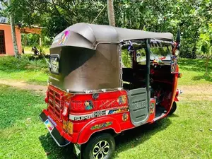 Bajaj RE 2006