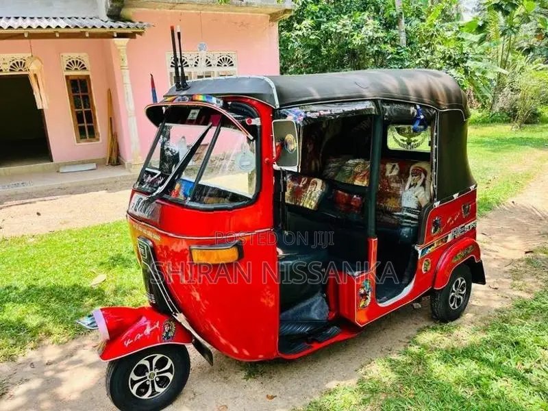 Bajaj RE 2006