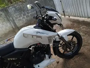 TVS Apache RTR 2010