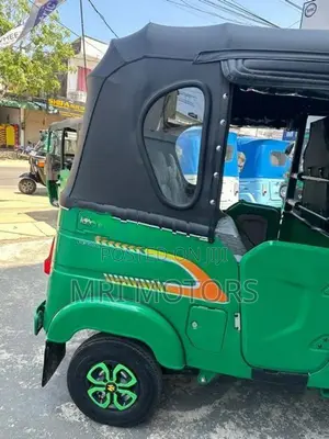 Bajaj RE 2026