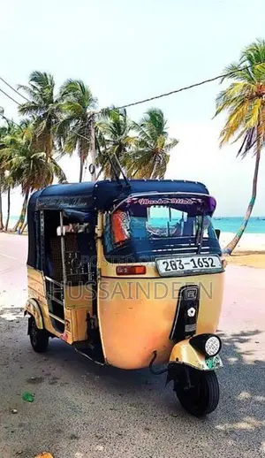 Bajaj RE 2003
