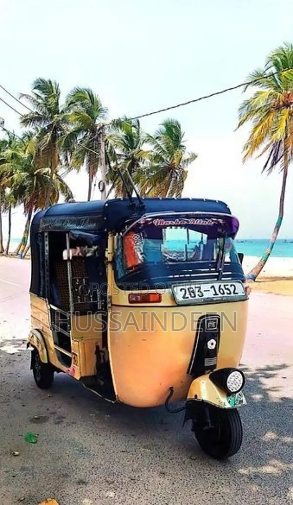 Bajaj RE 2003
