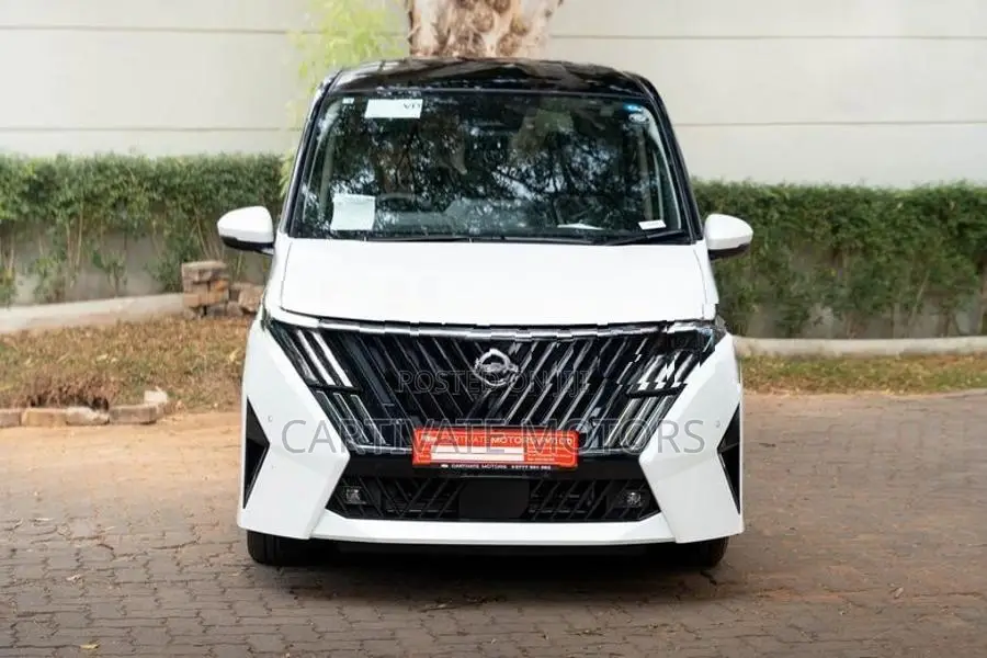 Nissan Serena e-POWER Highway star 2026