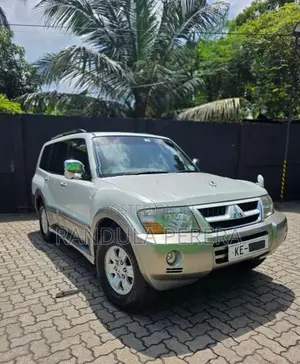 Mitsubishi Montero 2006