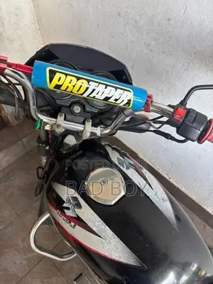 Bajaj CT100 2016