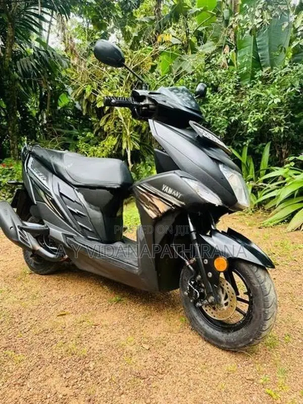 Yamaha RayZR Dark Night 2019