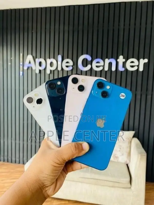 Apple iPhone 13 (Used)