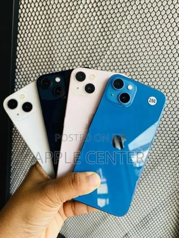 Apple iPhone 13 (Used)