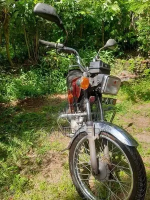 Bajaj 4s 1995