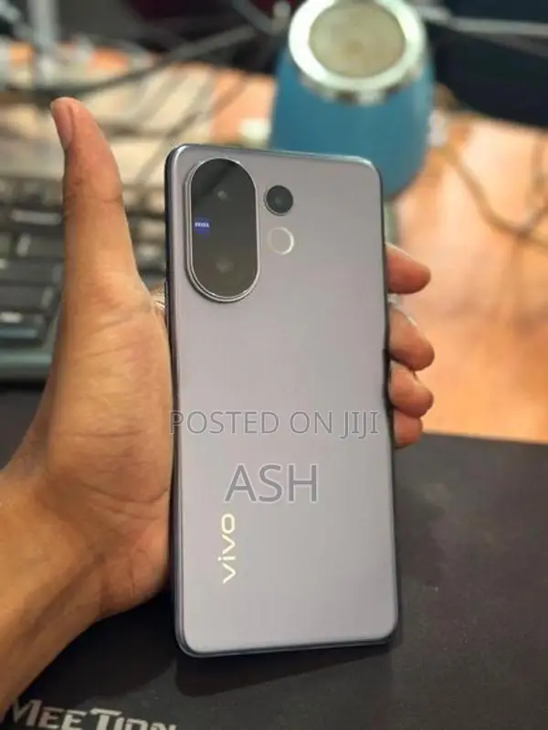 Vivo V60 (Used)