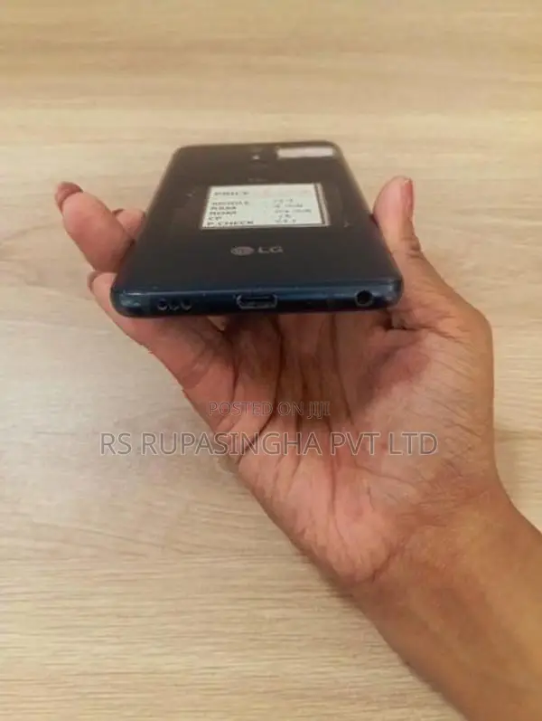 LG Q9 4GB, 64GB (Used)