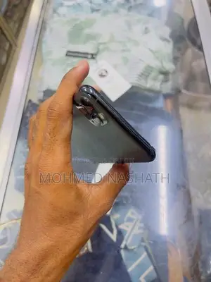 Apple iPhone 11 Pro Max (Used)