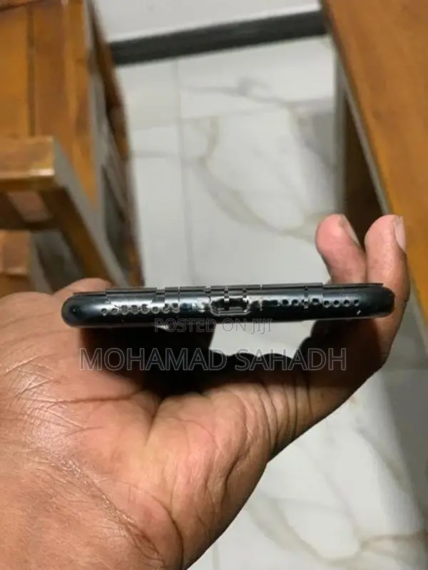 Apple iPhone 7 Plus (Used)