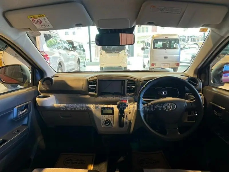 Toyota Pixis 2023