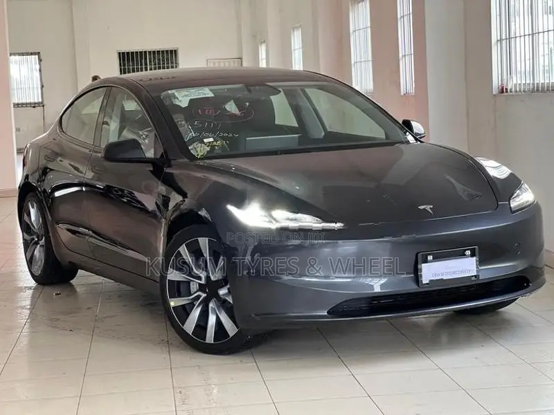 Tesla Model 3 HIGHLAND FACE LIFT 2024