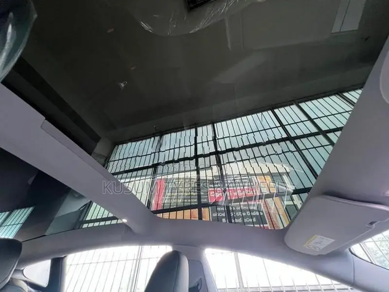 Tesla Model 3 HIGHLAND FACE LIFT 2024