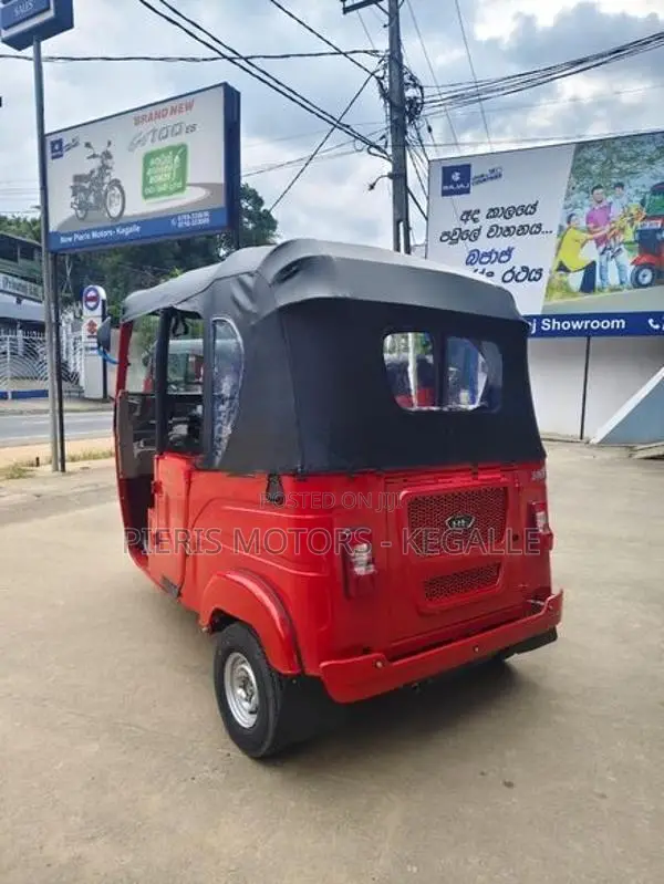 Bajaj RE 2026