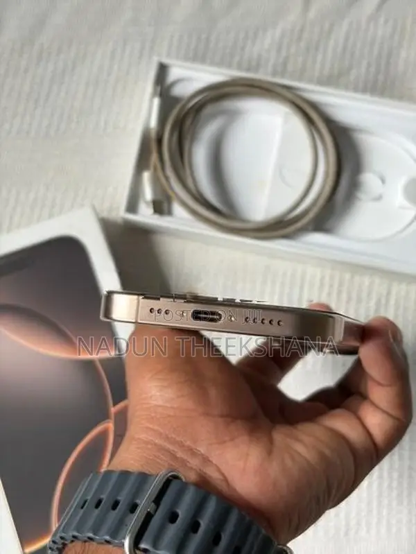 Apple iPhone 16 Pro 256 GB (Used)