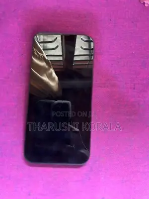 Apple iPhone 13 (Used)