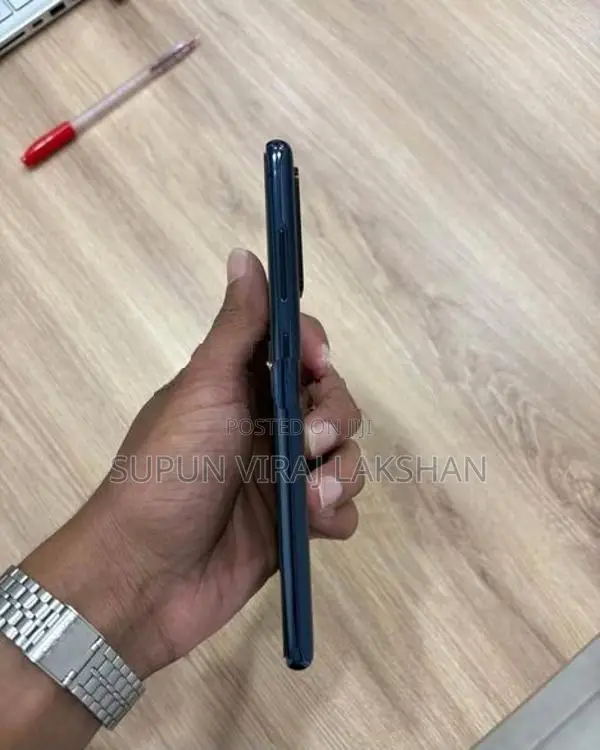 Samsung Galaxy S20FE (Used)