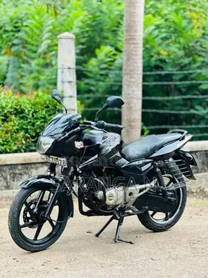 Bajaj Pulsar 150 2015