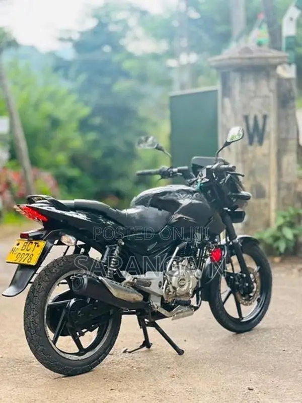 Bajaj Pulsar 150 2015