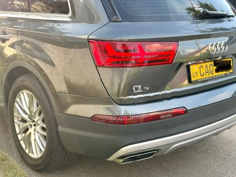 Audi Q7 Fully loaded 2016