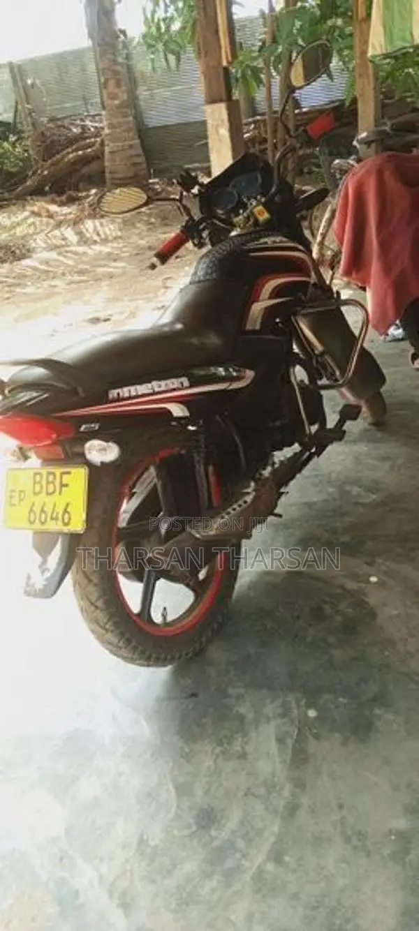 TVS Metro 2013
