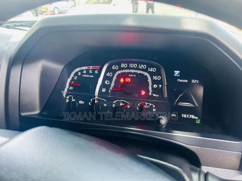 Toyota Land Cruiser 2024
