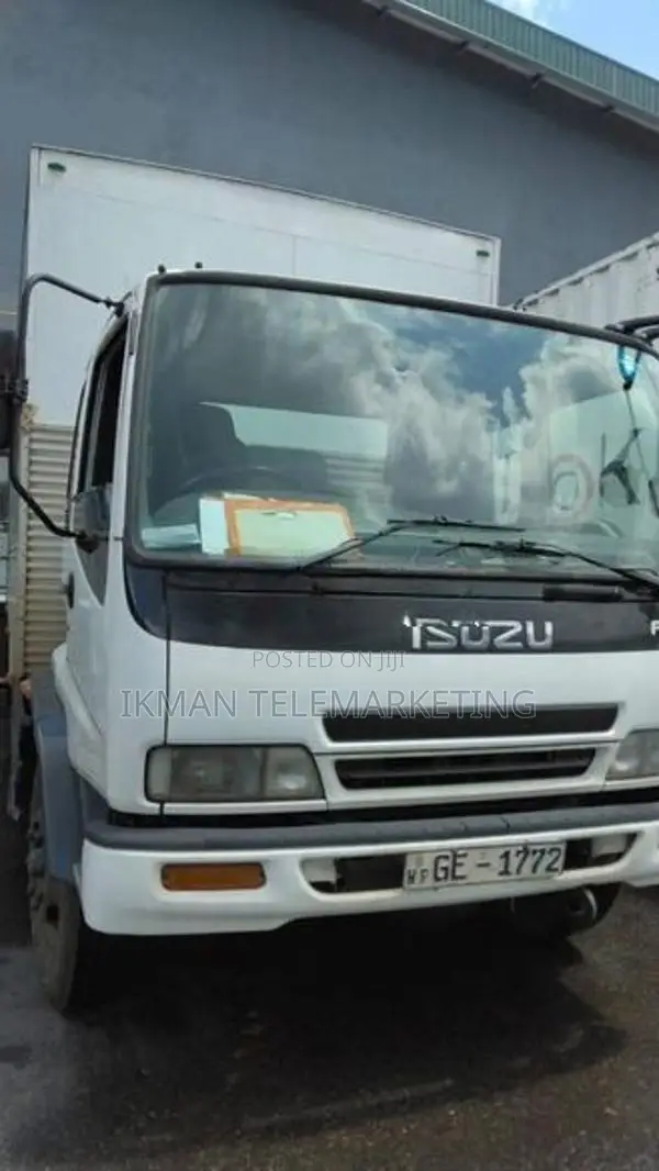 Isuzu FTR 20ft 2000
