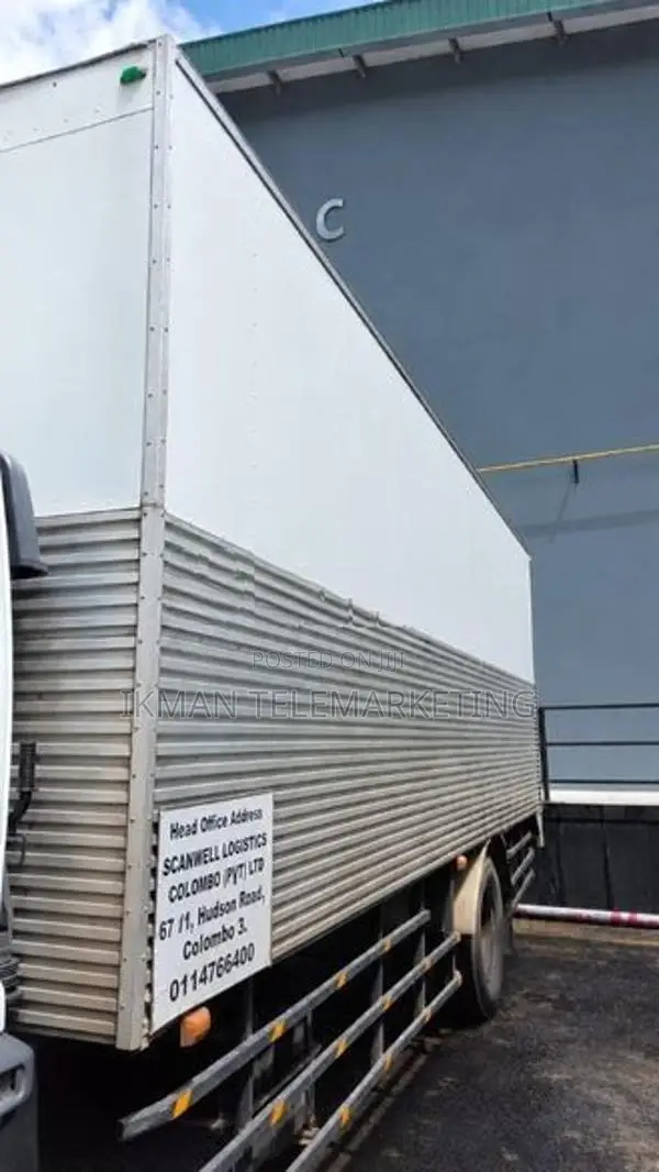 Isuzu FTR 20ft 2000