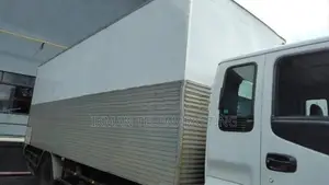 Isuzu FTR 20ft 2000
