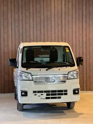 Toyota Pixis 2023