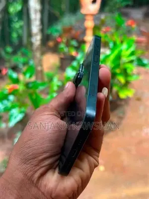 Apple iPhone 14 (Used)