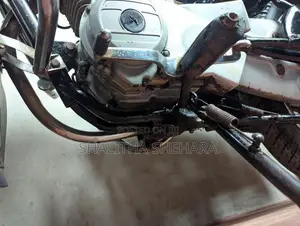 Bajaj Boxer 2000