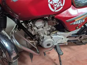 Bajaj Boxer 2000