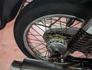 Bajaj Boxer 2000