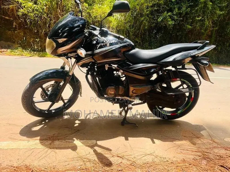 Bajaj Pulsar 150 2015