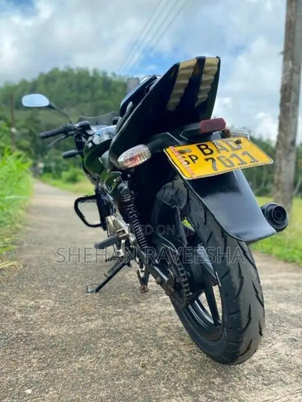 Bajaj Pulsar 180 2013