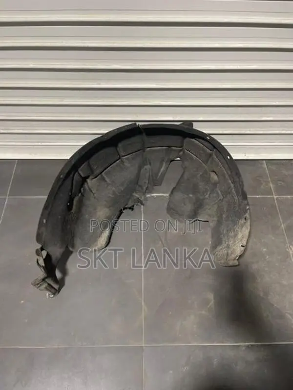 Genuine BMW X1 Passenger Rear Mud Liner F48 2019