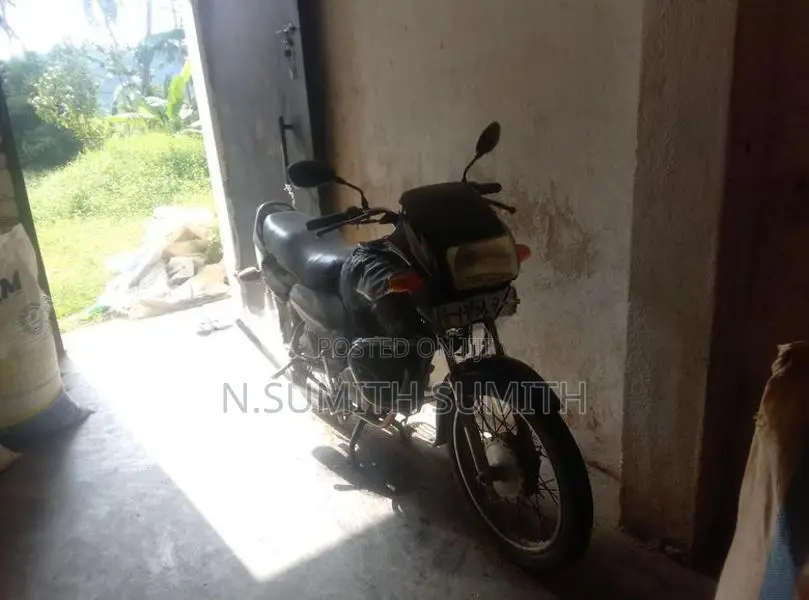 TVS Victor 2000