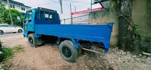 Isuzu Elf 1982
