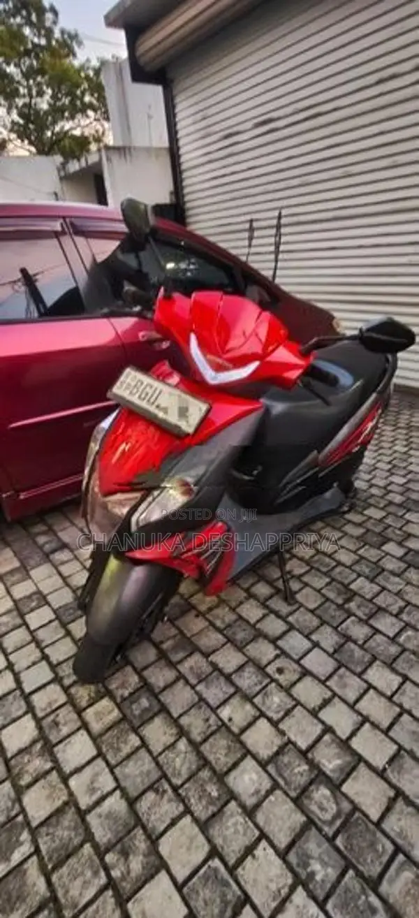 Honda Dio 2018