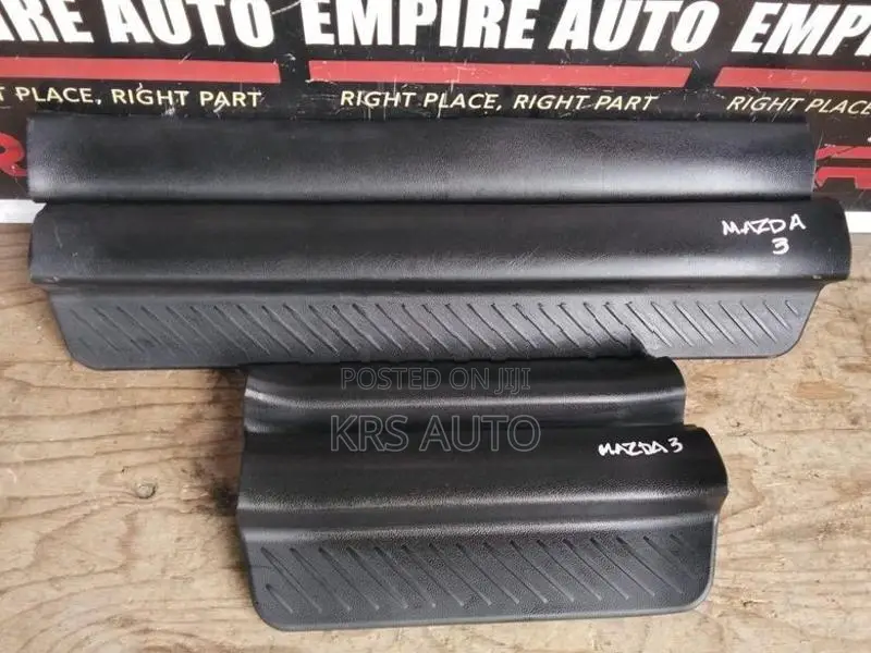 Mazda Axela BK5P Scuff Plate Set