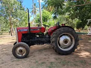 Massey Ferguson MF 1984