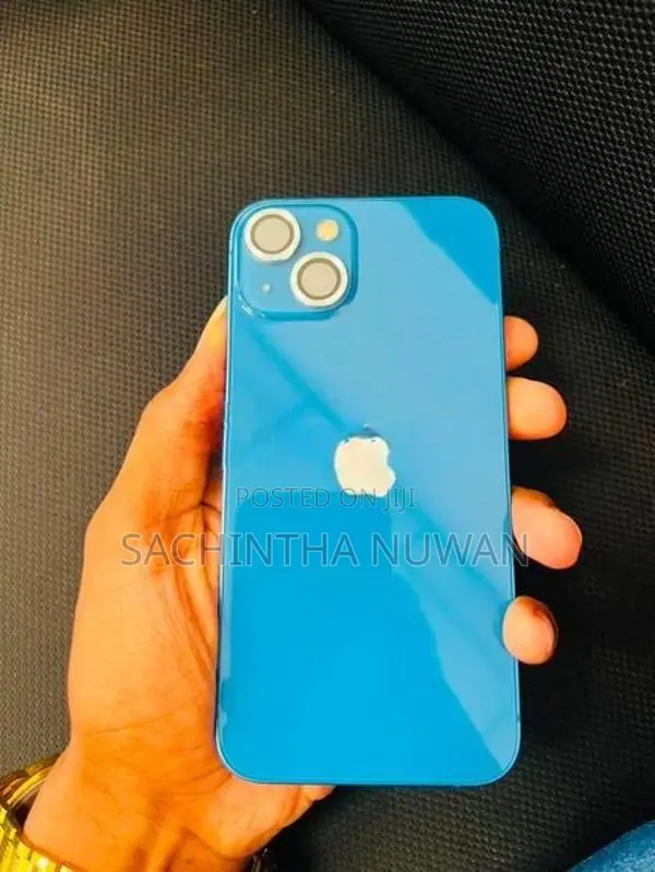 Apple iPhone 13 (Used)