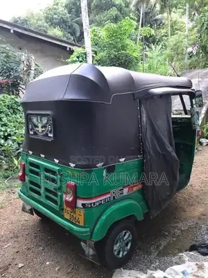 Bajaj RE 2002