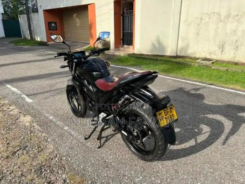 Suzuki Gixxer 2017